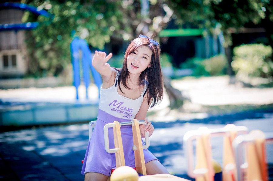 “回援江夏！”陈到冷冷的看了伏德一眼，正看到伏德眼中的愕然，冷哼一声，此刻也顾不了太多，连忙跳上一艘战船，伏德也连忙跟上，现在他终于知道哪里不对了，如果江东兵马之前贸然攻击夏口的话，恐怕会遭殃，但现在……伏德心里默默地松了口气。